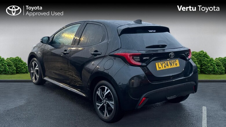 Toyota Yaris 1.5 Hybrid Design 5dr CVT Hybrid Hatchback